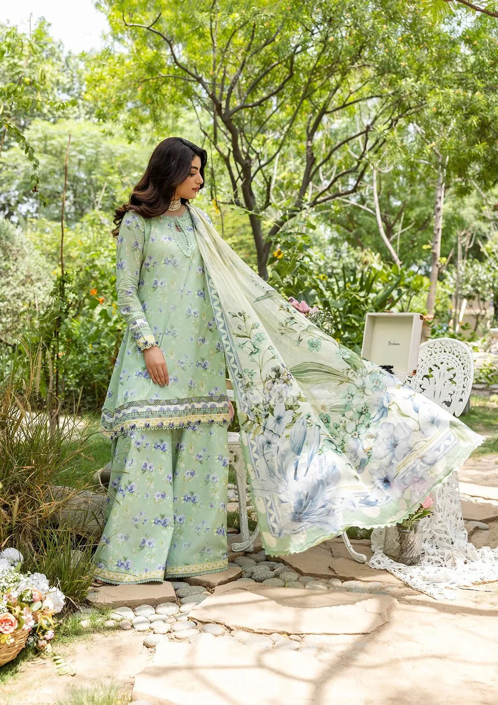 Pakistani Elaf Printed Unstitched Lawn Three Piece - Basile