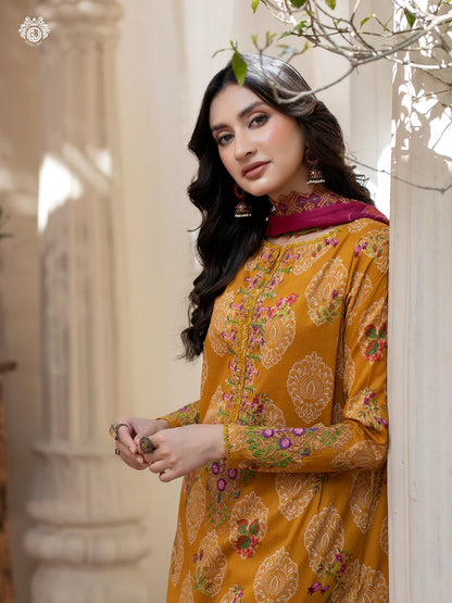Pakistani Rang Pasand by Gulljee Digital Printed Lawn Unstitched Three Piece - Rich Gold