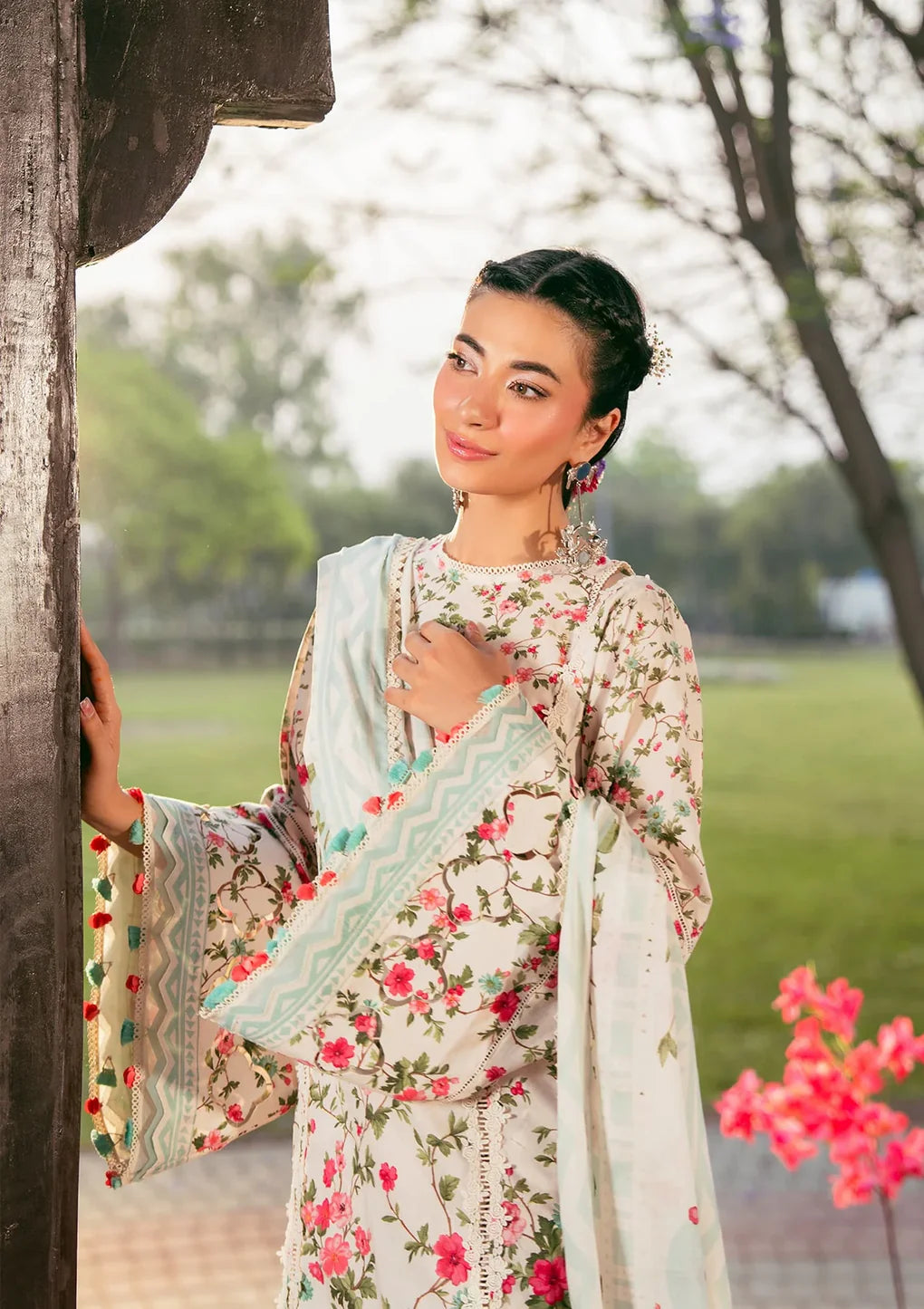Pakistani Elaf Premium Digital Printed Unstitched Lawn Three Piece - Day Bloom