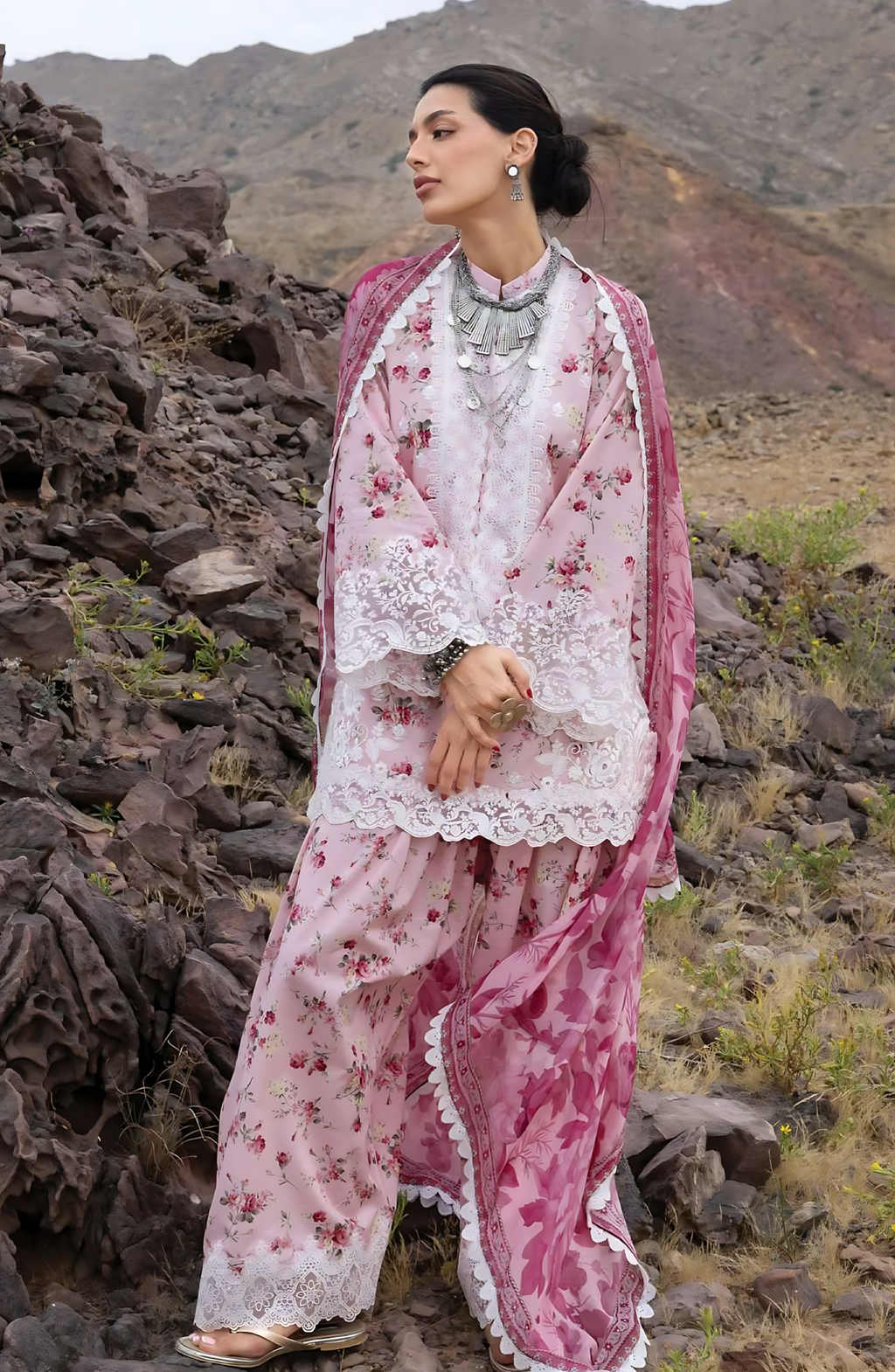 Pakistani Zainab Chottani Embroidered Jacquard Unstitched Three Piece - Soft Pink
