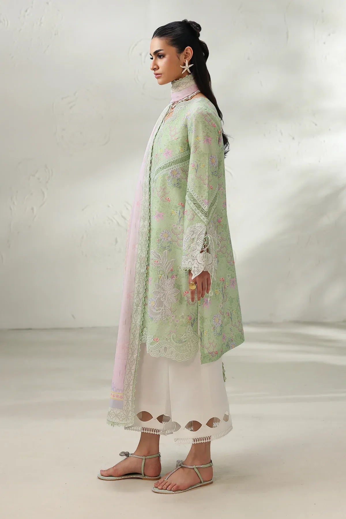 Pakistani Digital Printed & Embroidered Lawn Unstitched Three Piece - Eagle