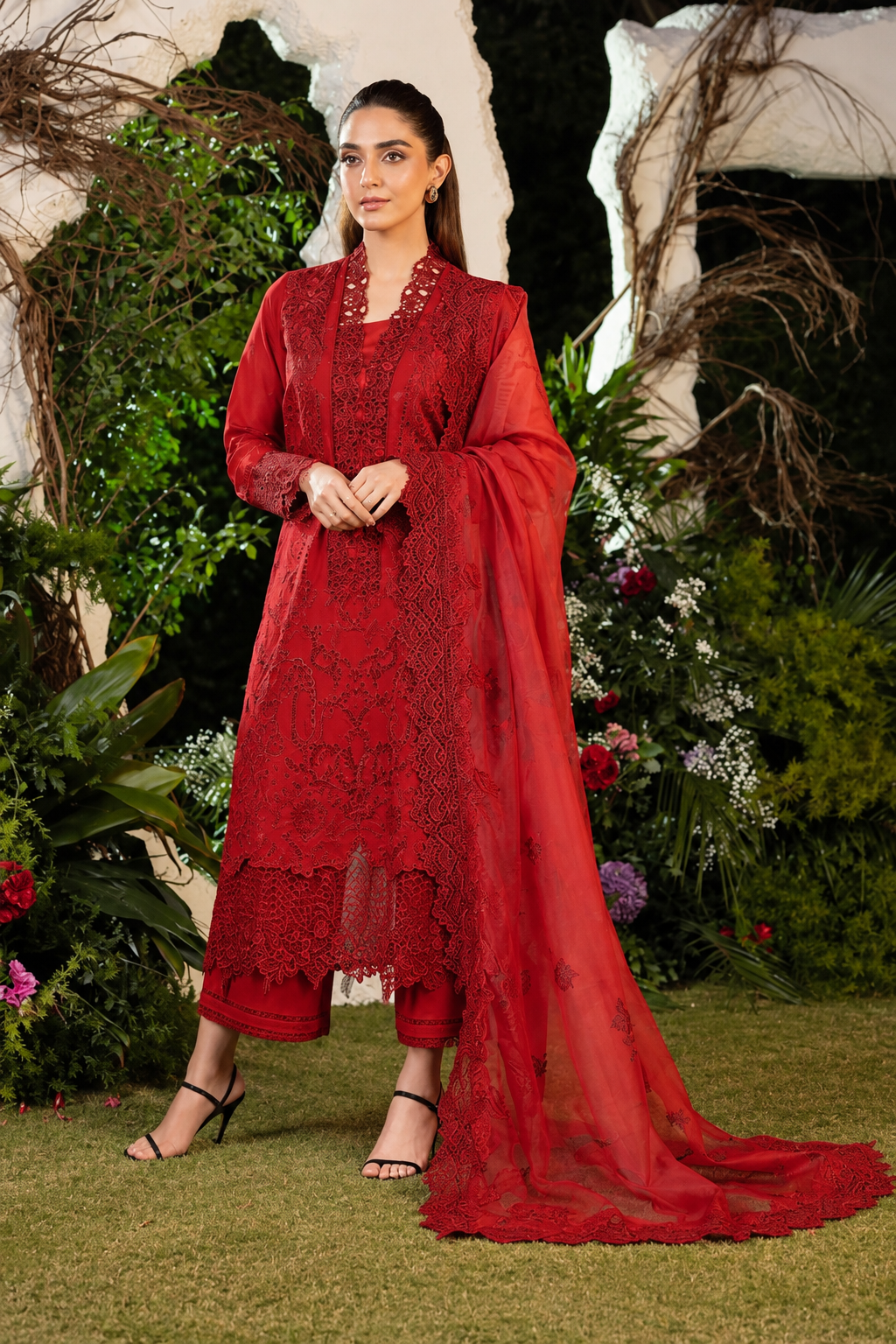 Pakistani Embroidered Lawn Unstitched Three Piece Suit With Cotton Net Dupatta