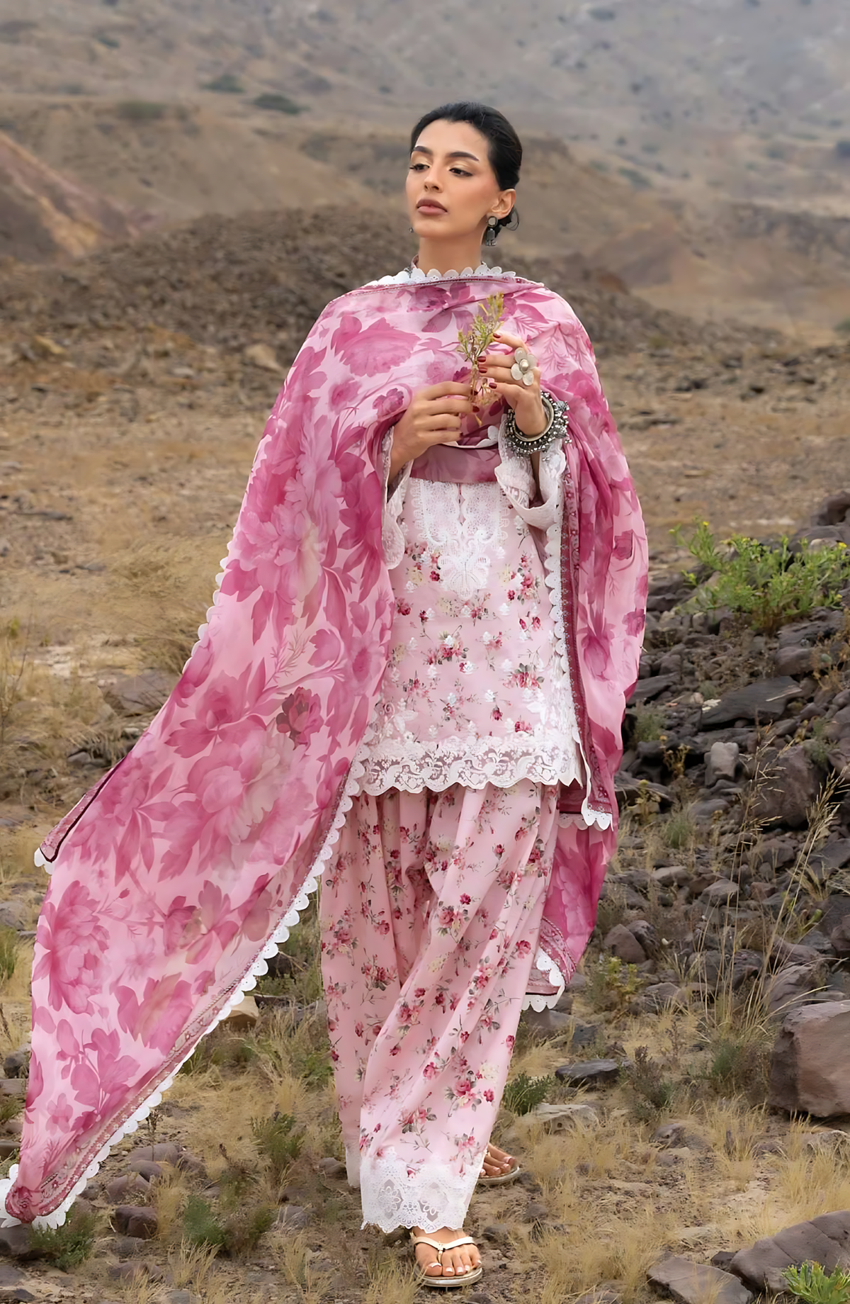 Pakistani Zainab Chottani Embroidered Jacquard Unstitched Three Piece - Soft Pink