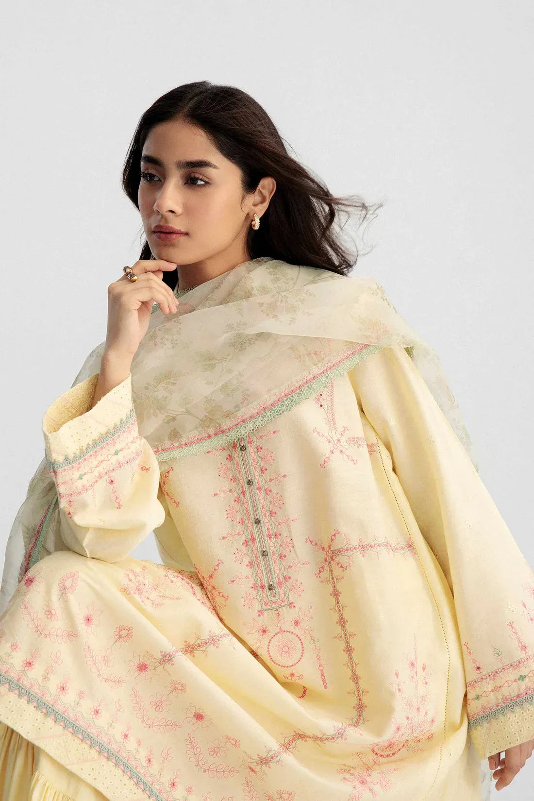 Pakistani Embroidered Self Jacquard Unstitched Suit With Printed Organza Dupatta