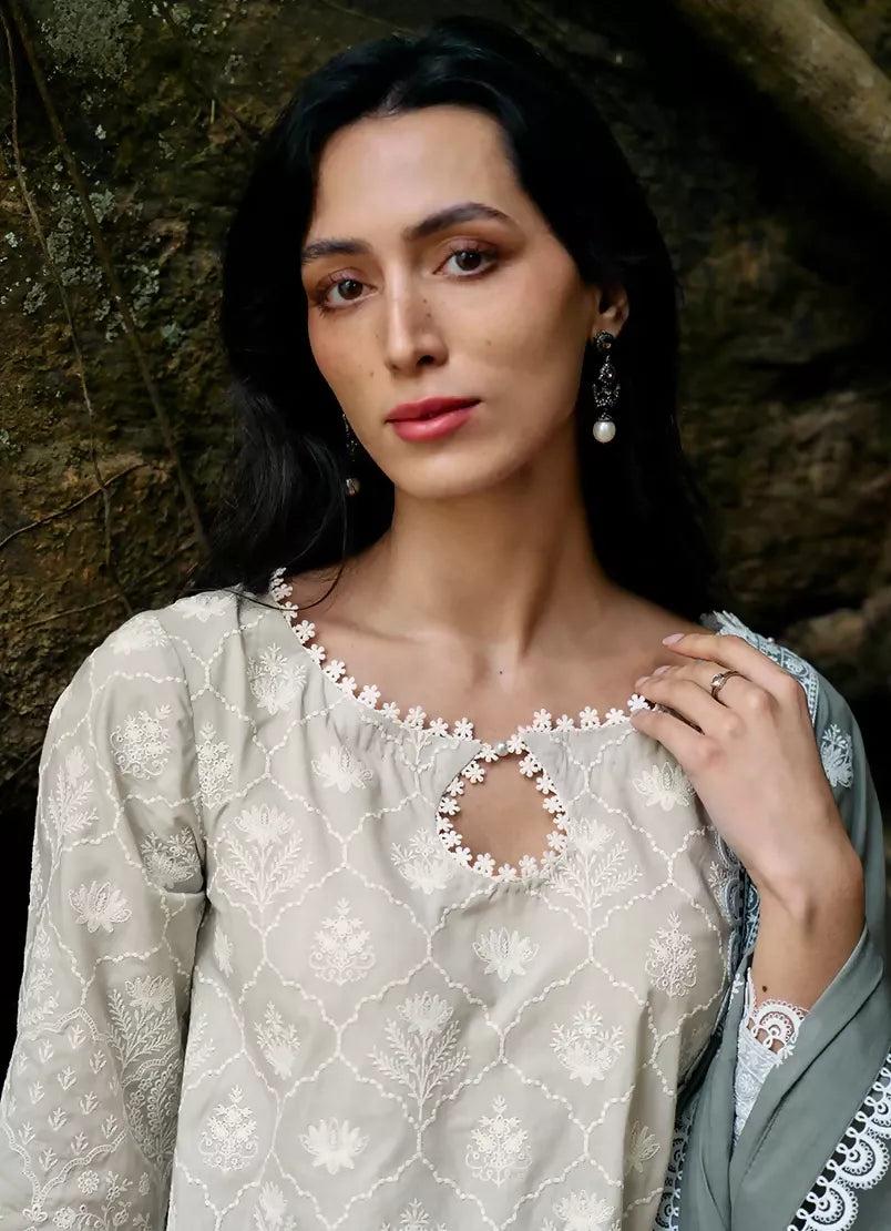 Pakistani Esra Lawnkari Geyser Unstitched Premium Three Piece